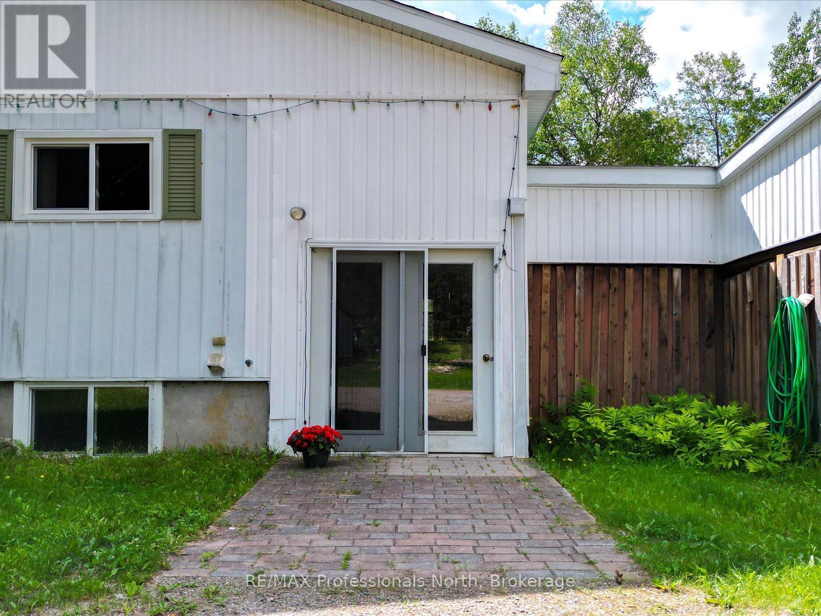 2510 LOOP ROAD