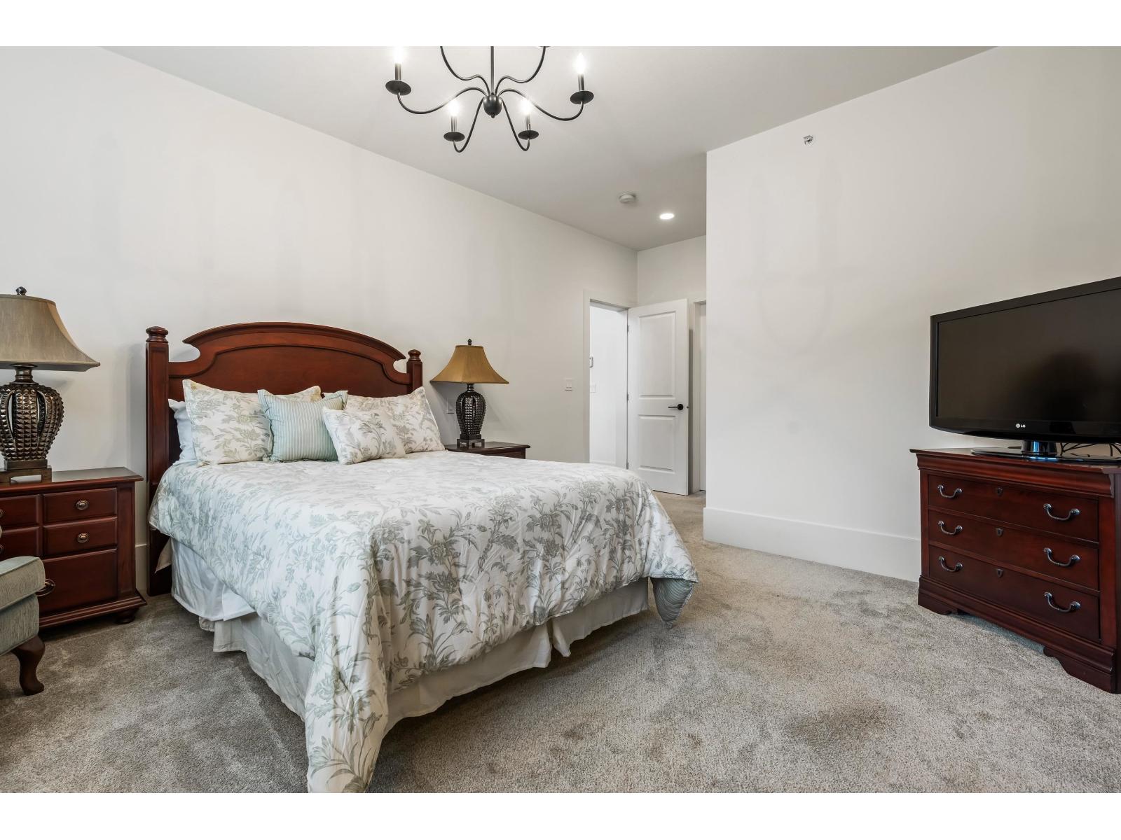 52 1885 COLUMBIA VALLEY ROAD|Cultus Lake South