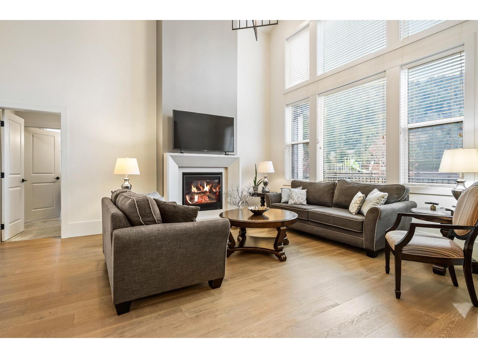 52 1885 COLUMBIA VALLEY ROAD|Cultus Lake South