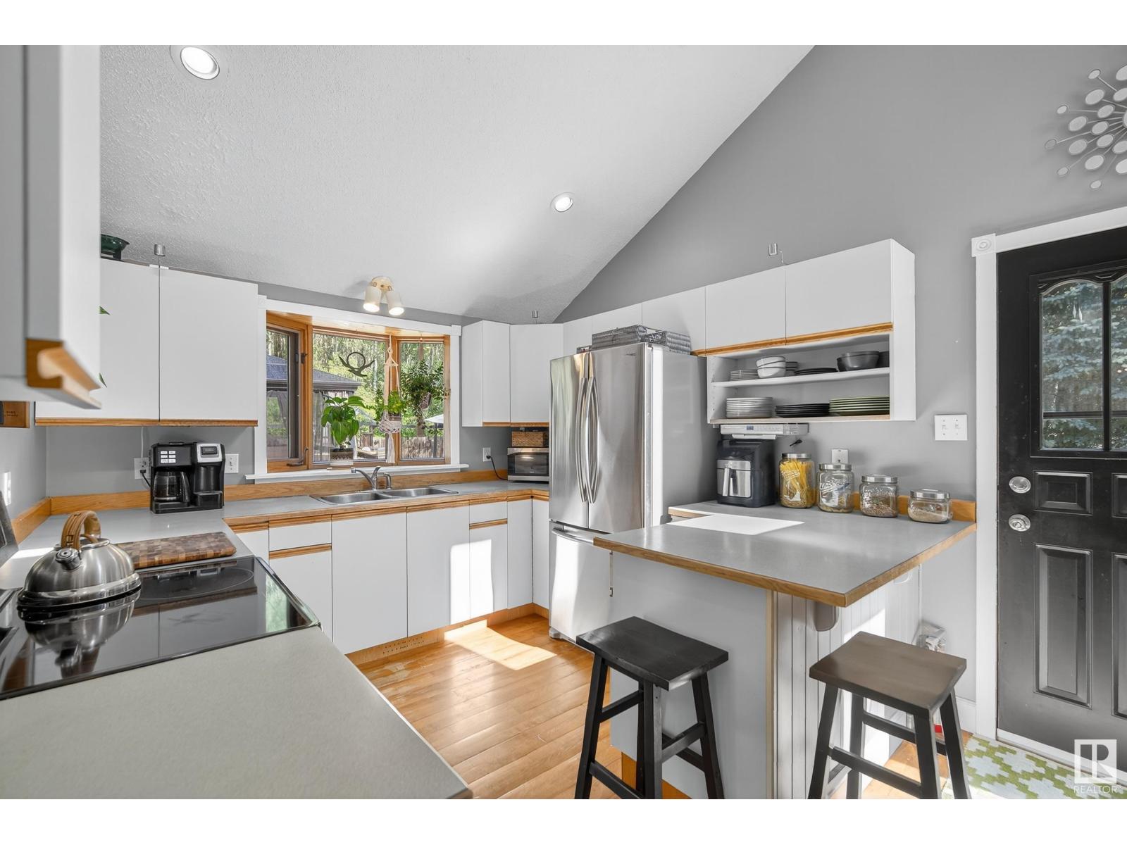 #145 52510 RGE ROAD 213
