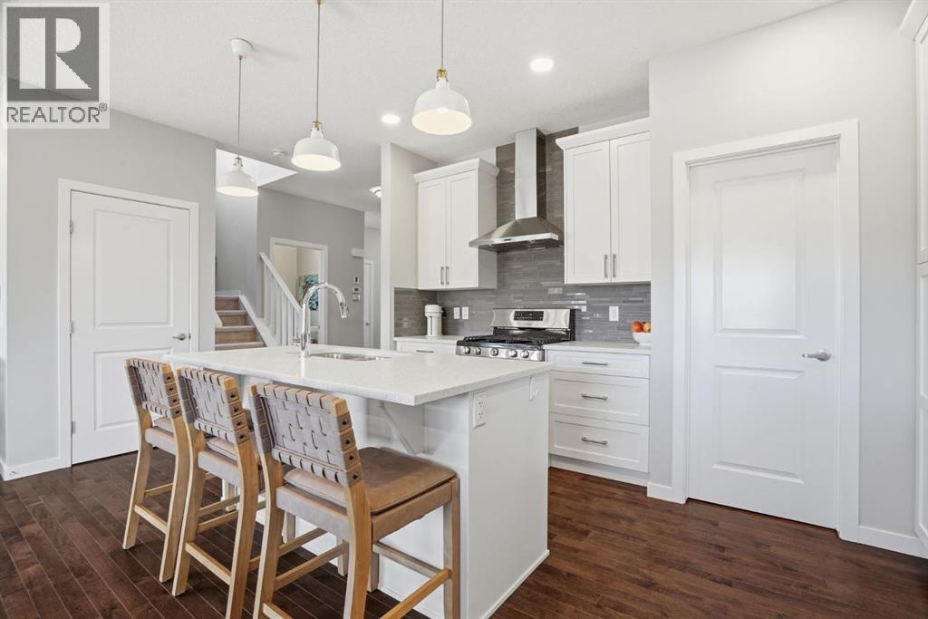 81 Mount Rae Heights