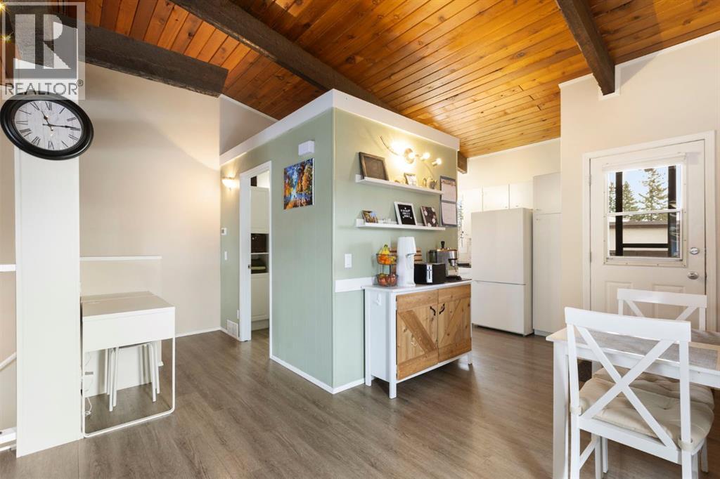 4954 Rundlewood Drive NE