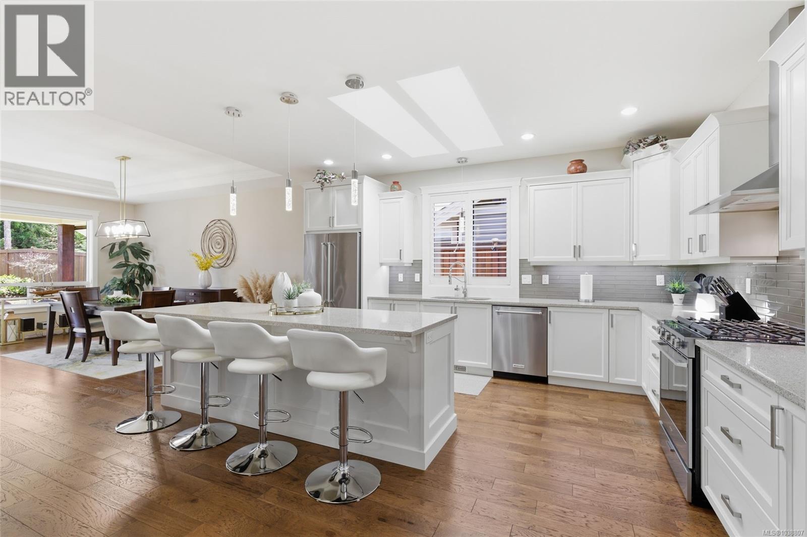 158 Skylark Ave