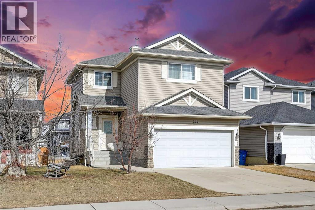 744 Luxstone Landing SW