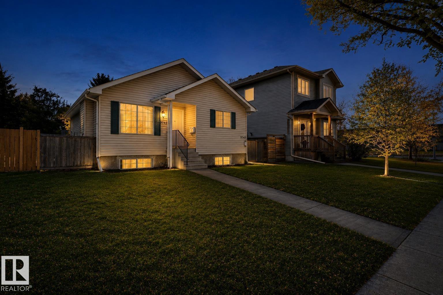 9745 71 AV NW