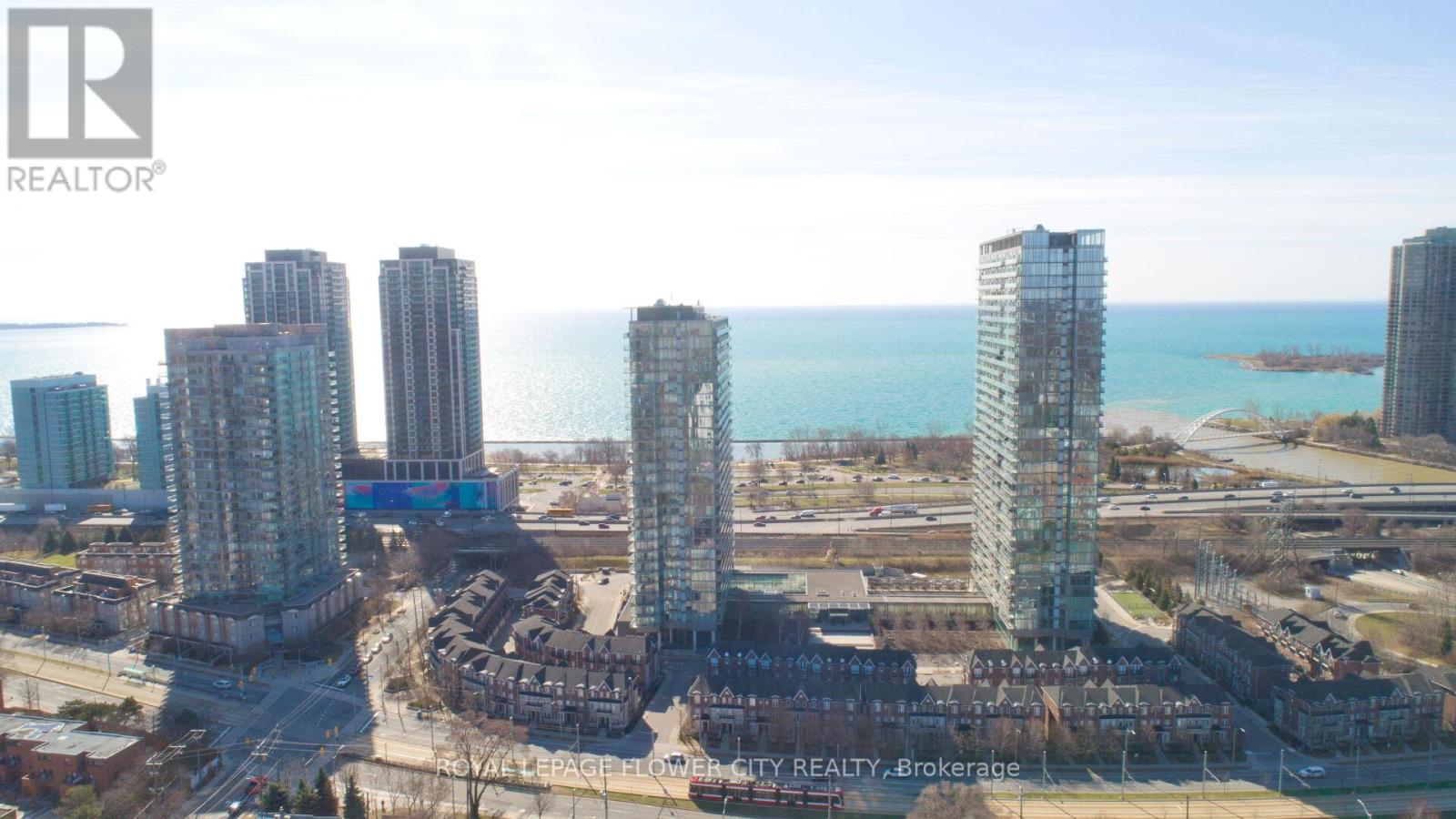 415 - 105 THE QUEENSWAY AVENUE