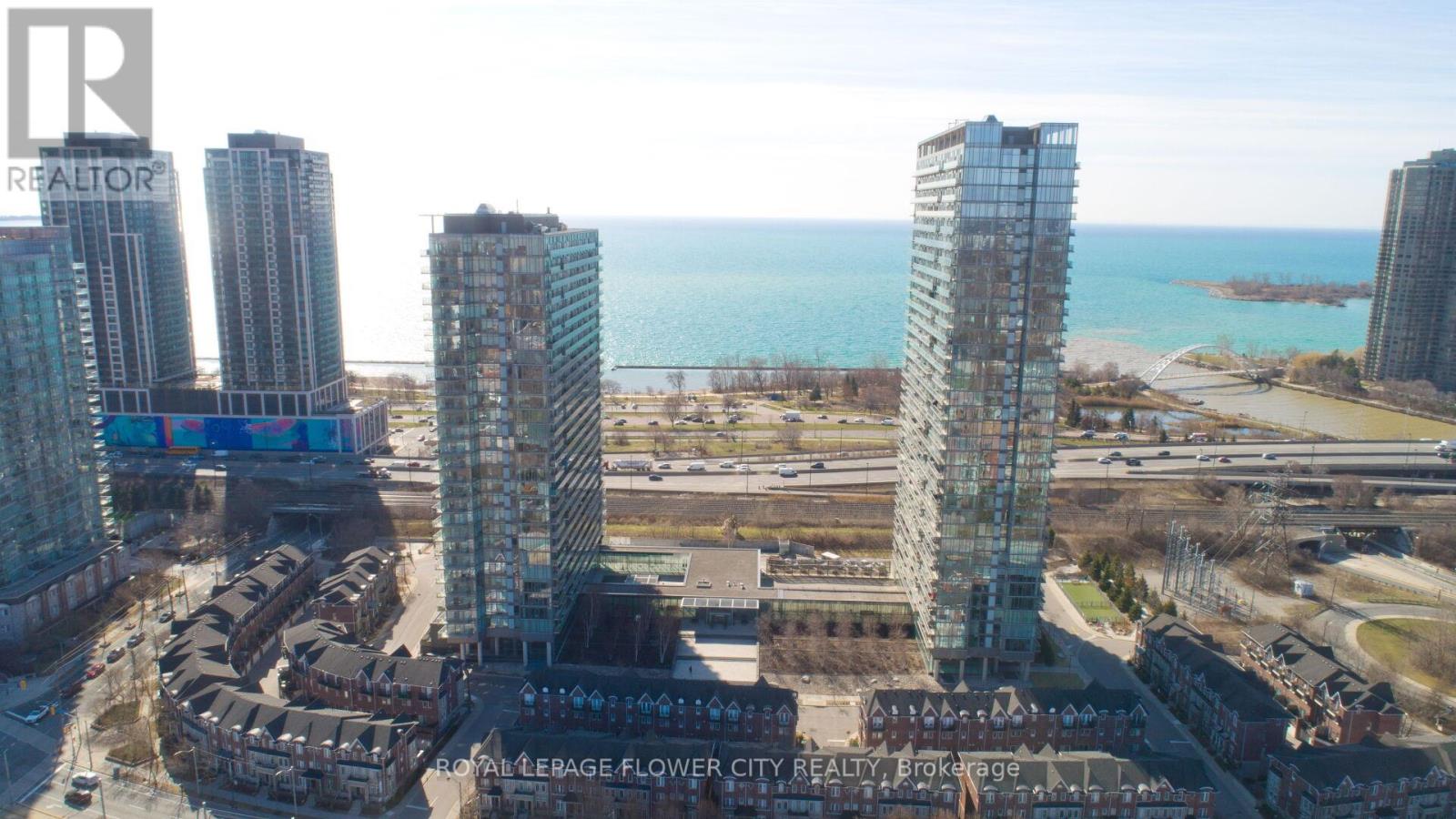 415 - 105 THE QUEENSWAY AVENUE