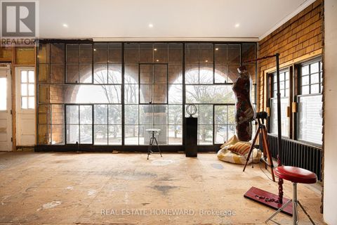 3025 QUEEN STREET E Toronto (Birchcliffe-Cliffside) ON M1N1A5