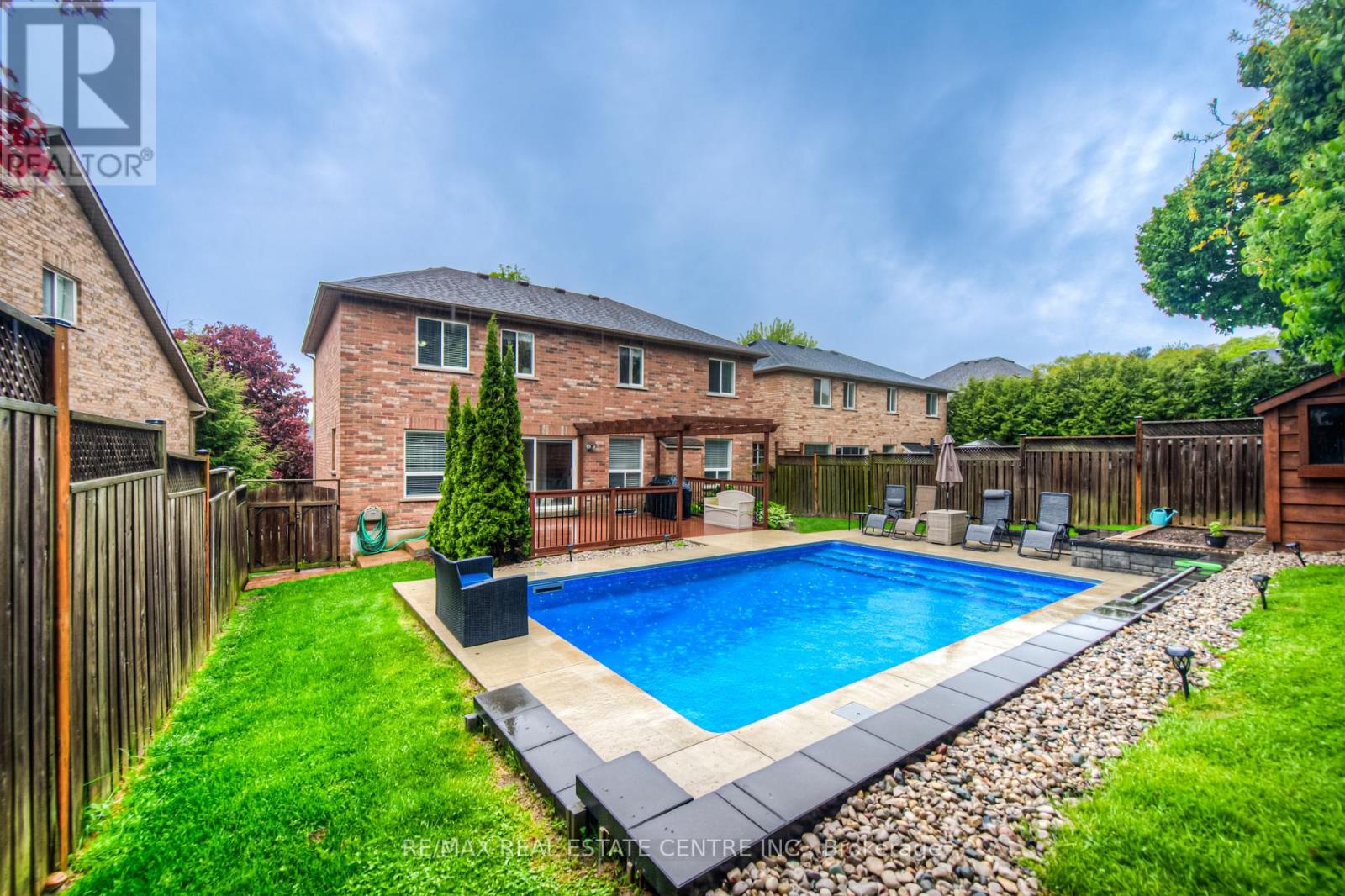11 ANDERSON COURT