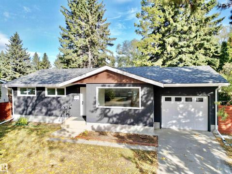 12 Sycamore ST Sherwood Park AB T8A2B9
