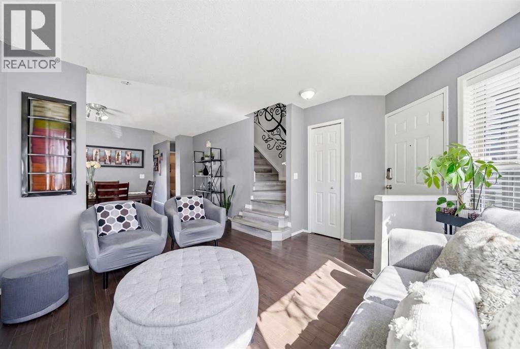 28 Martin Crossing Rise NE