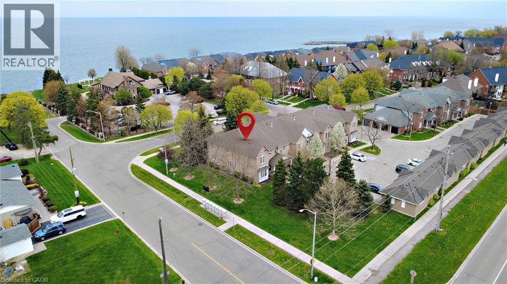 2 HARBOUR Drive Unit# 9