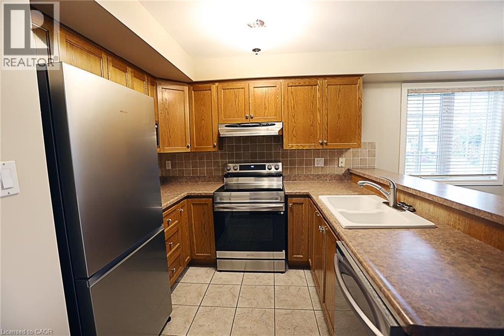 2 HARBOUR Drive Unit# 9