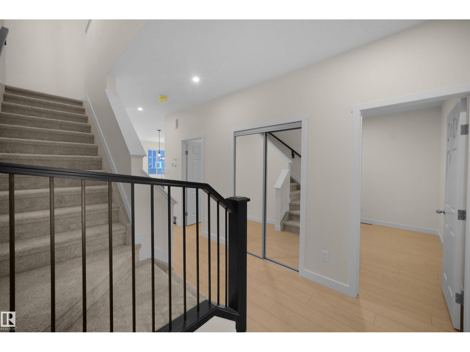 6331 175 AV NW