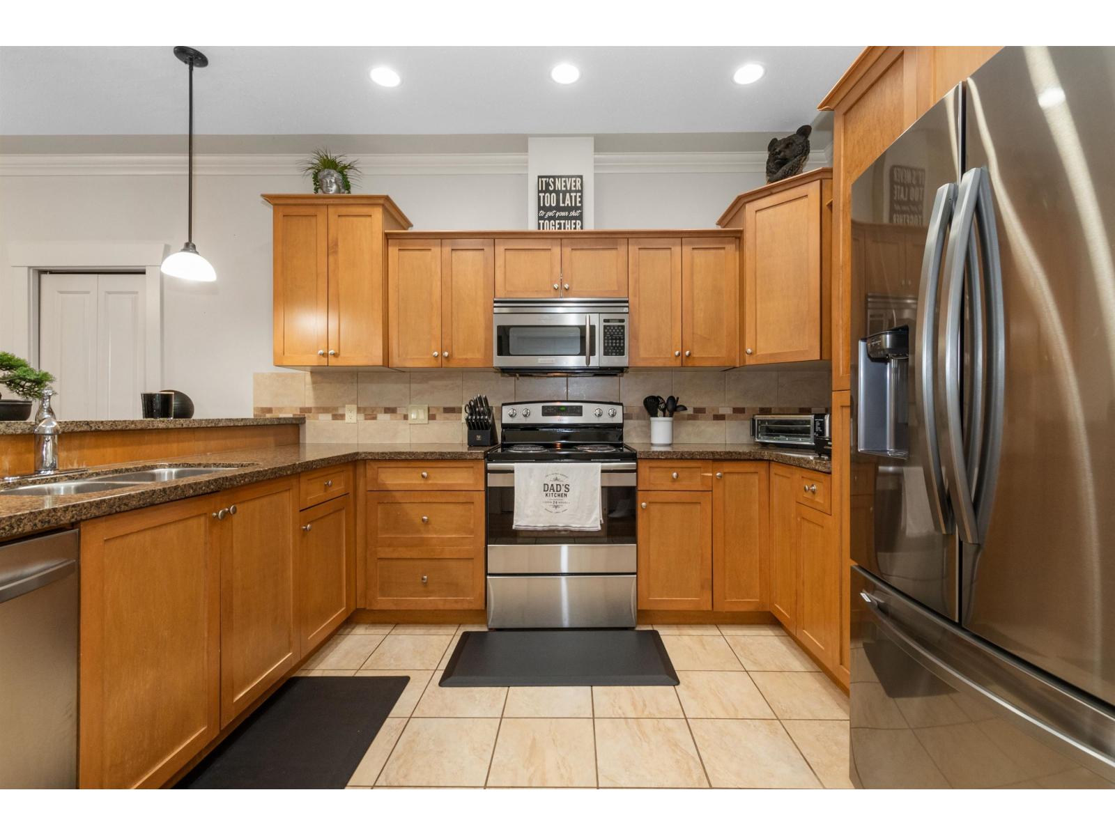 206 45615 BRETT AVENUE|Chilliwack Proper West