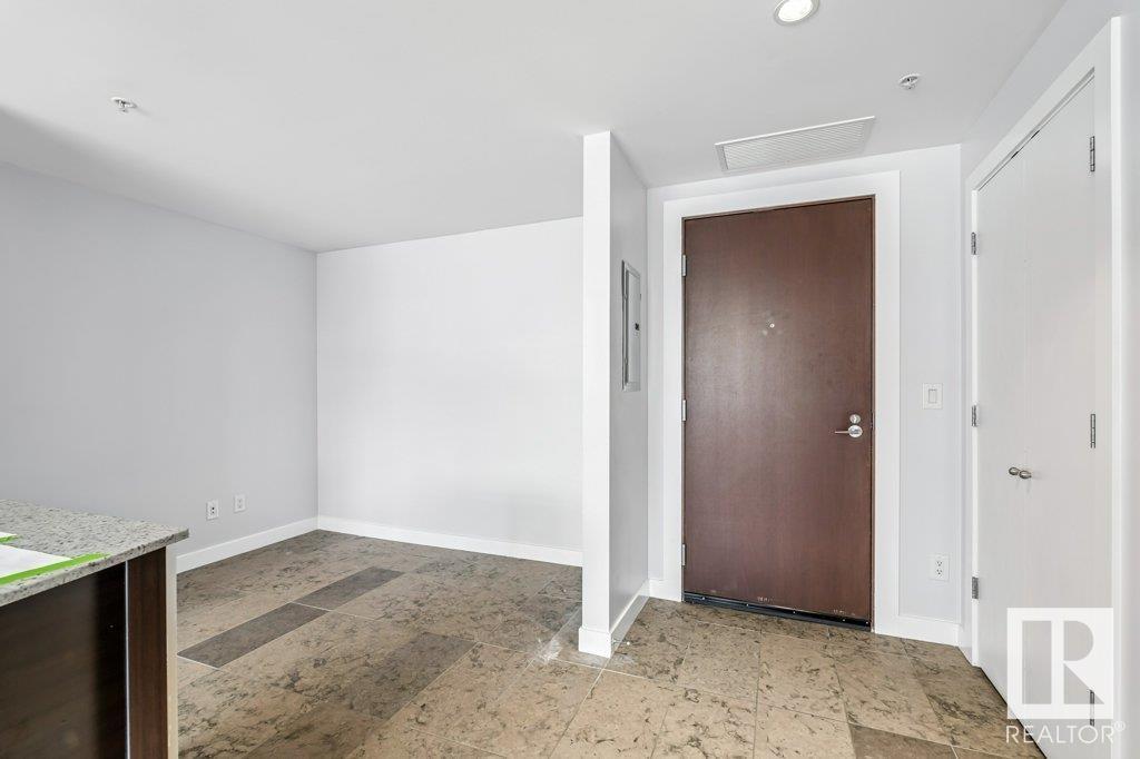 #609 2606 109 ST NW