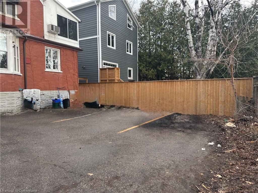 32 SIMEON Street