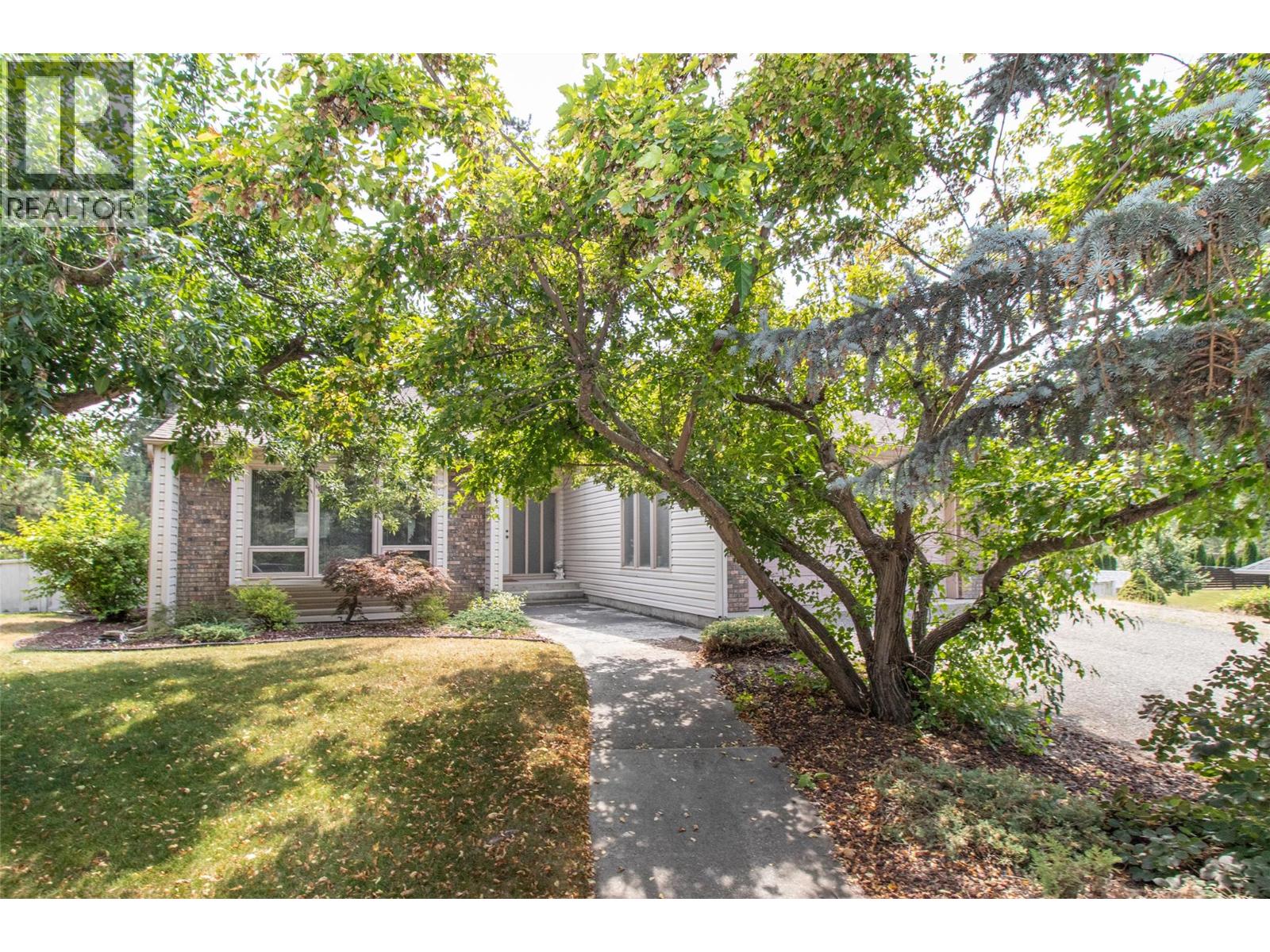 3855 Tillicum Court