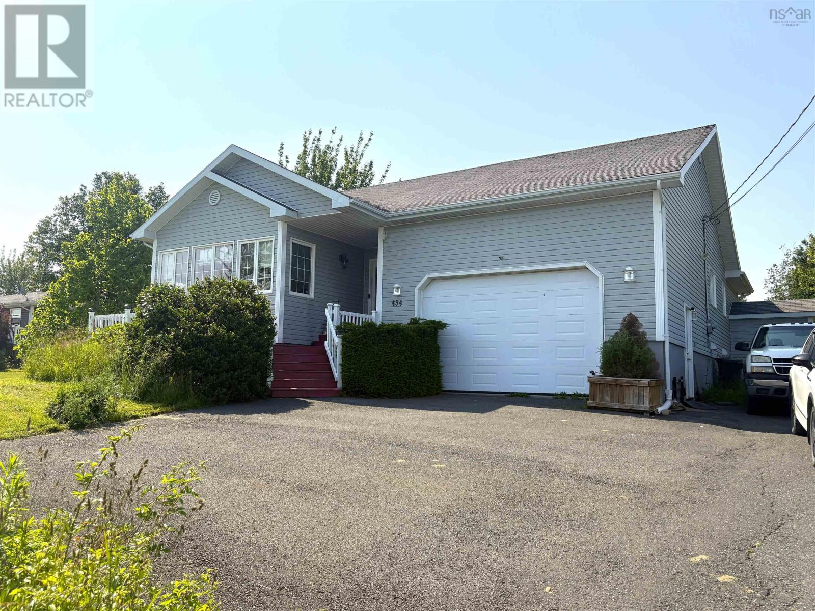 454 HILLSIDE BOULARDERIE Road