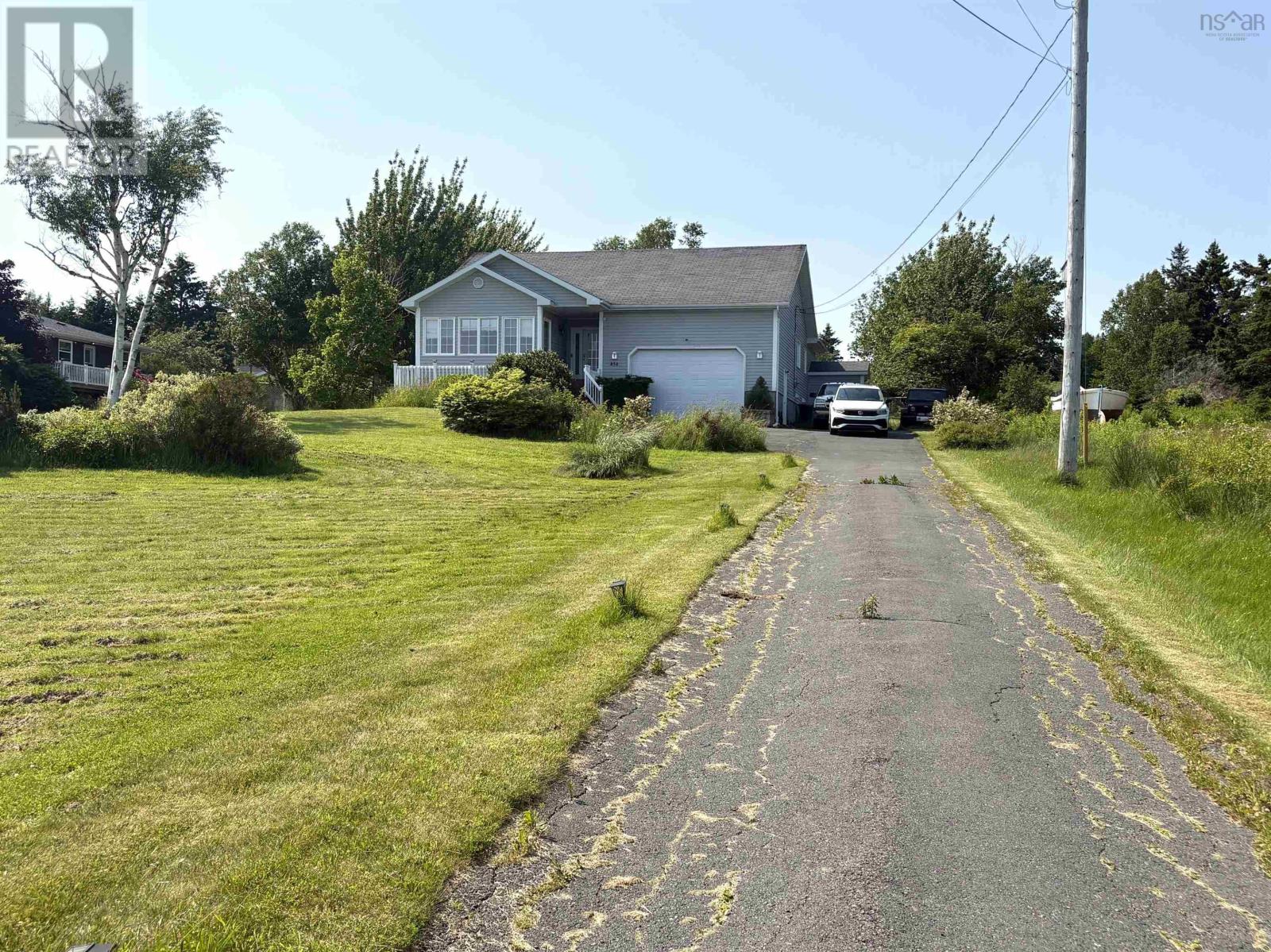 454 HILLSIDE BOULARDERIE Road