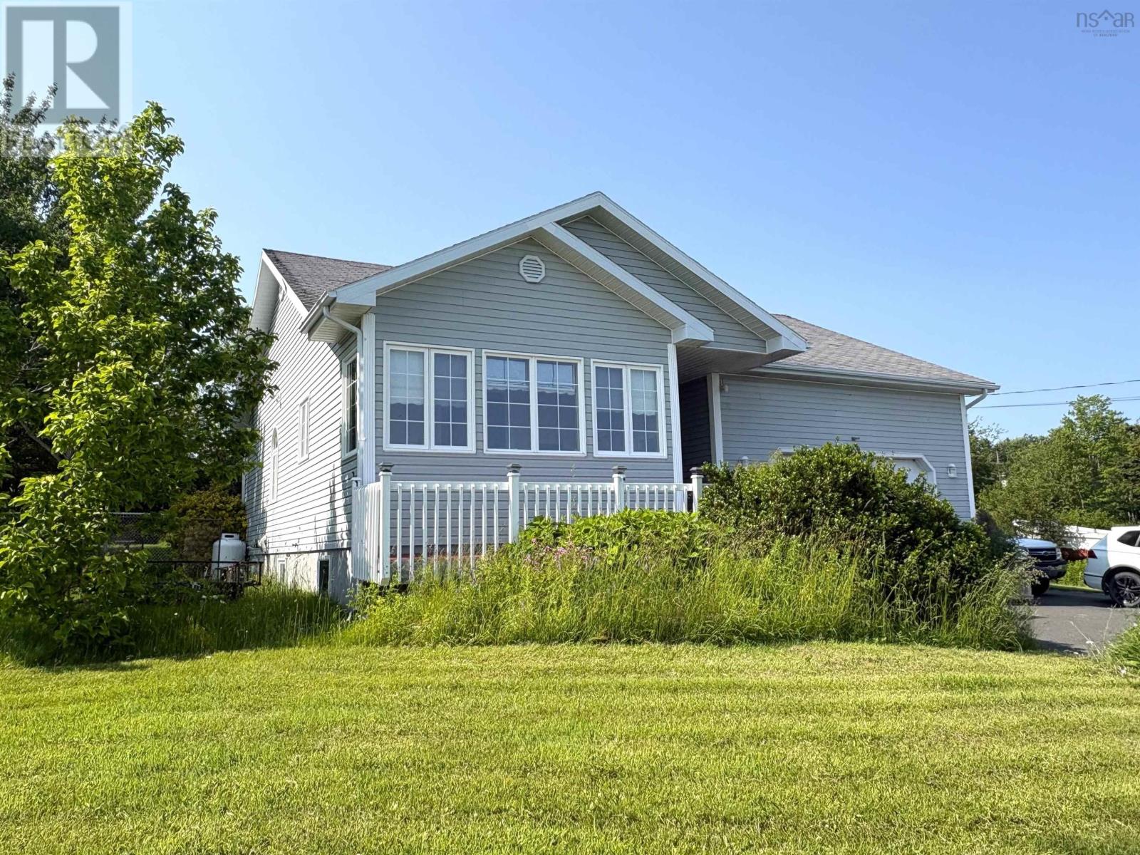 454 HILLSIDE BOULARDERIE Road