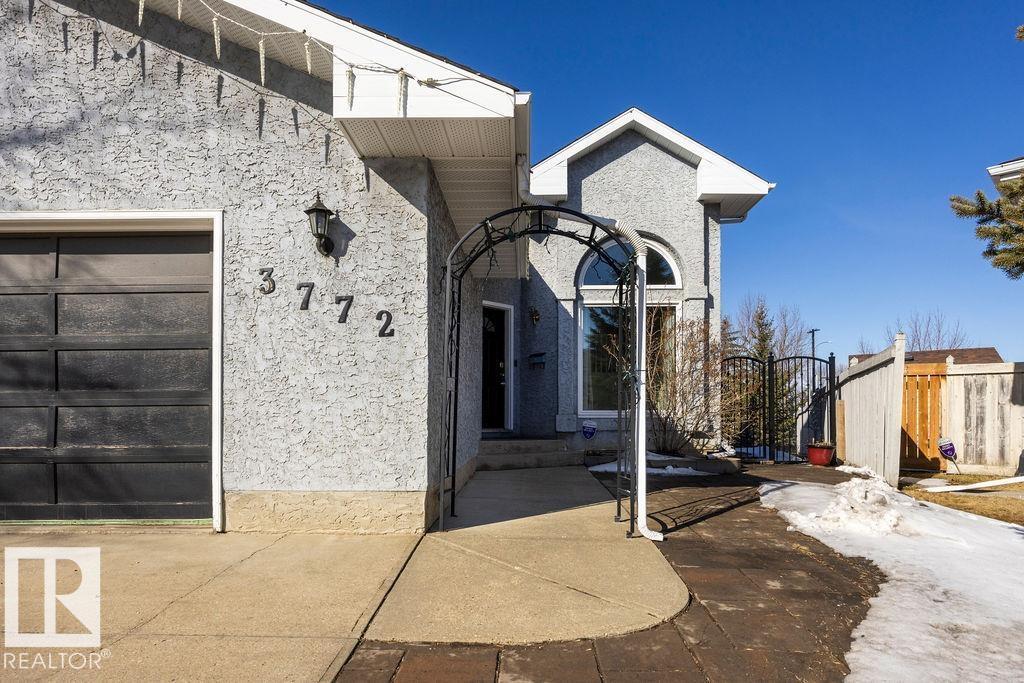 3772 30 ST NW