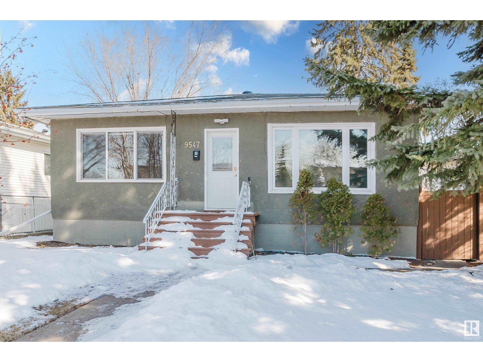 9547 87 ST NW