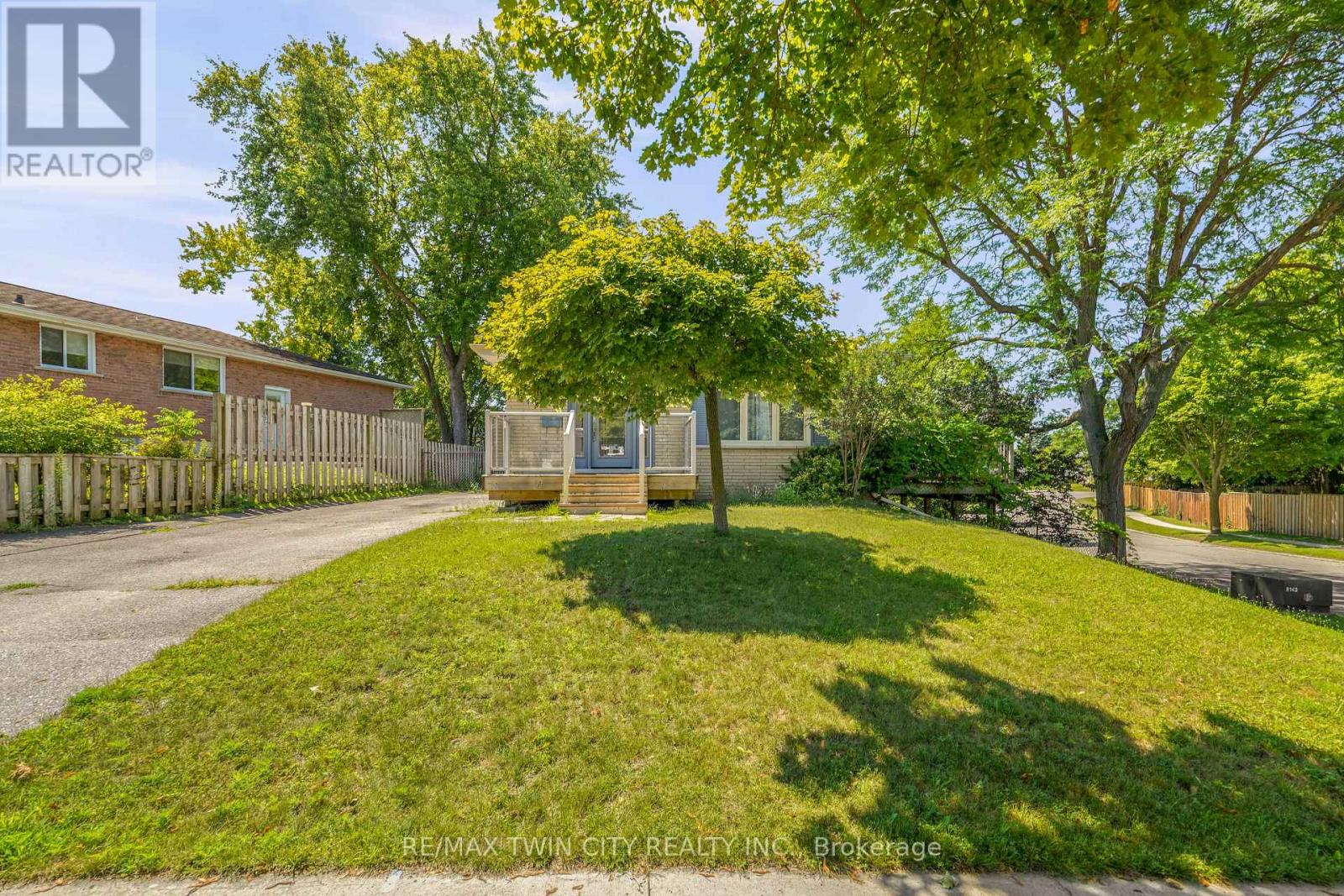 160 WOODLAWN AVENUE