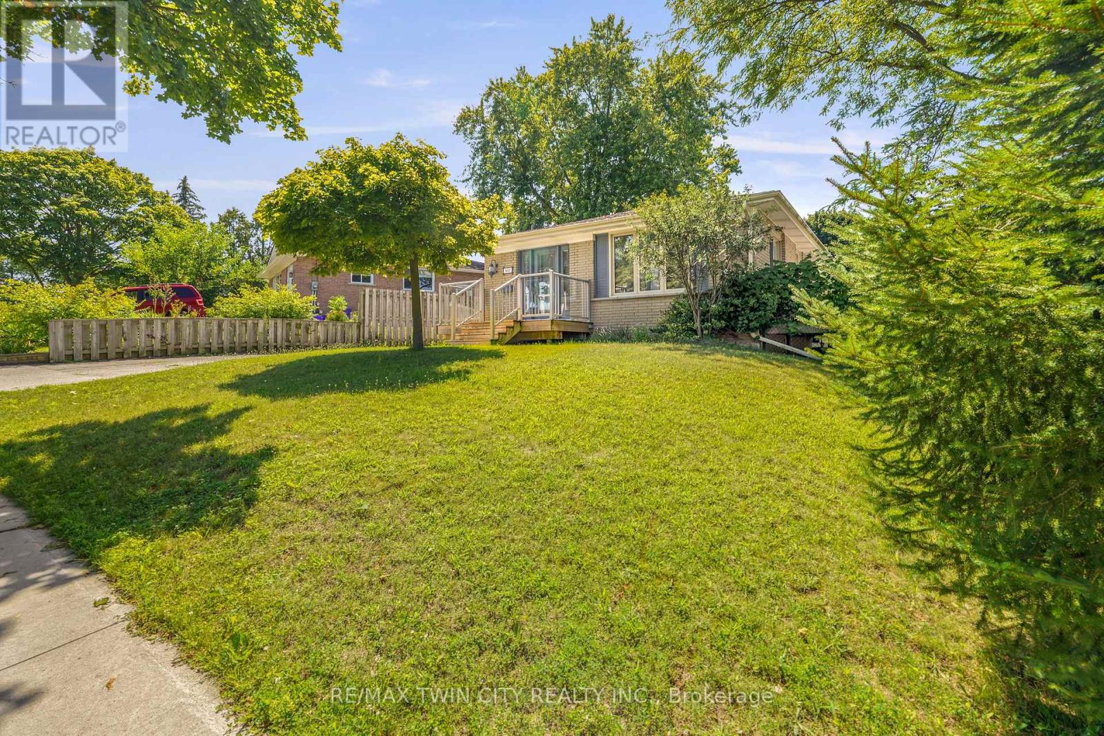 160 WOODLAWN AVENUE