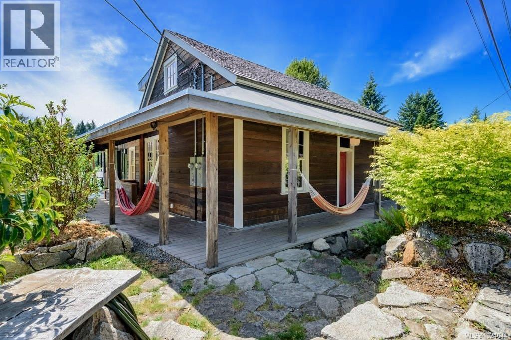 2613 Dunsmuir Ave