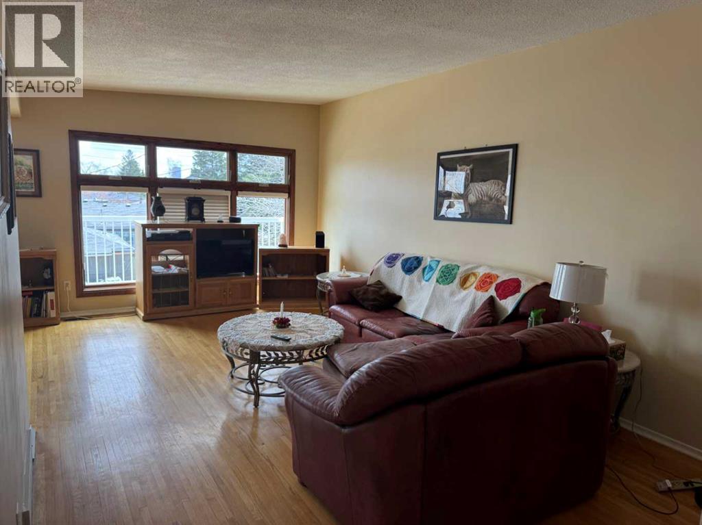 201 Holland Street NW