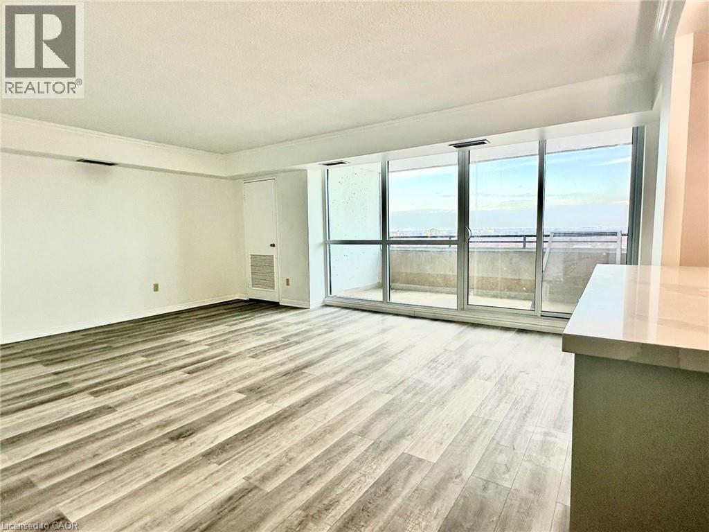 389 DUNDAS Street Unit# 1506