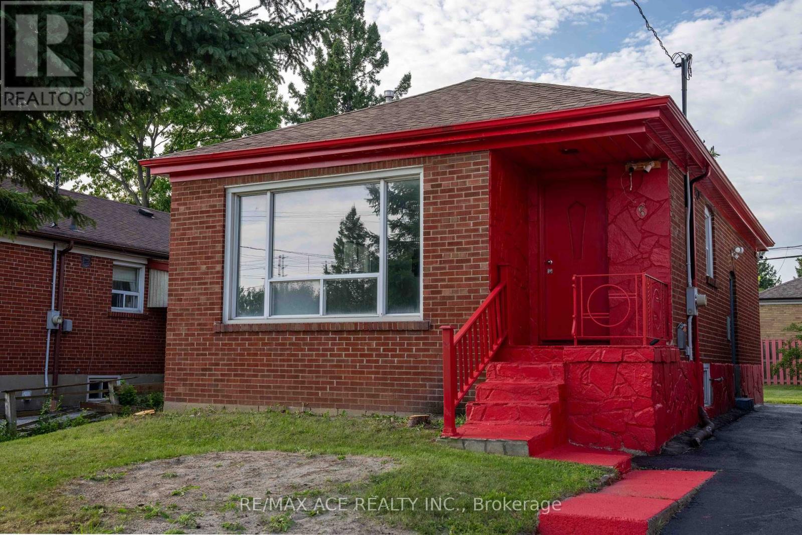 6 SEMINOLE AVENUE