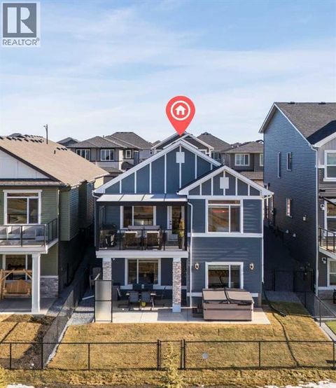 13 Emerson Crescent Okotoks AB T1S5W5