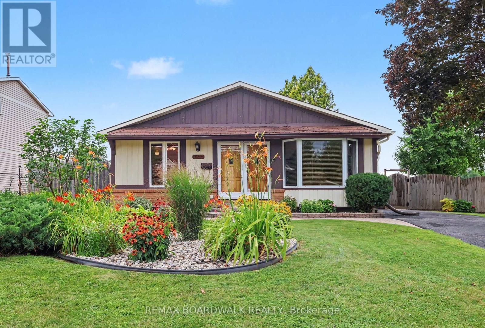 329 PINTAIL TERRACE
