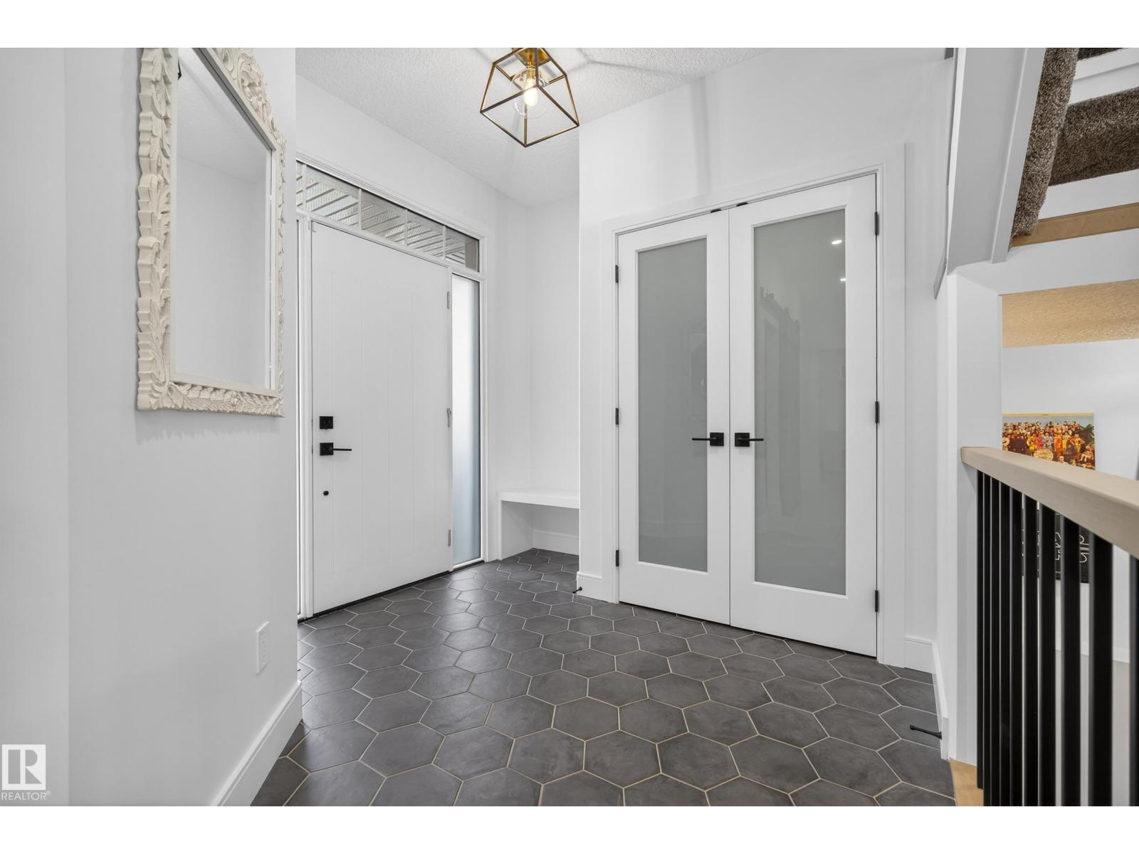 4470 SUZANNA CR SW