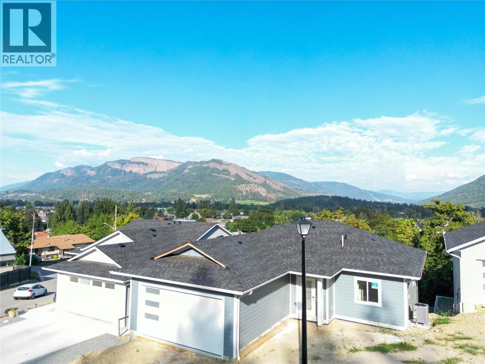 806 Cliff Avenue Unit# 102