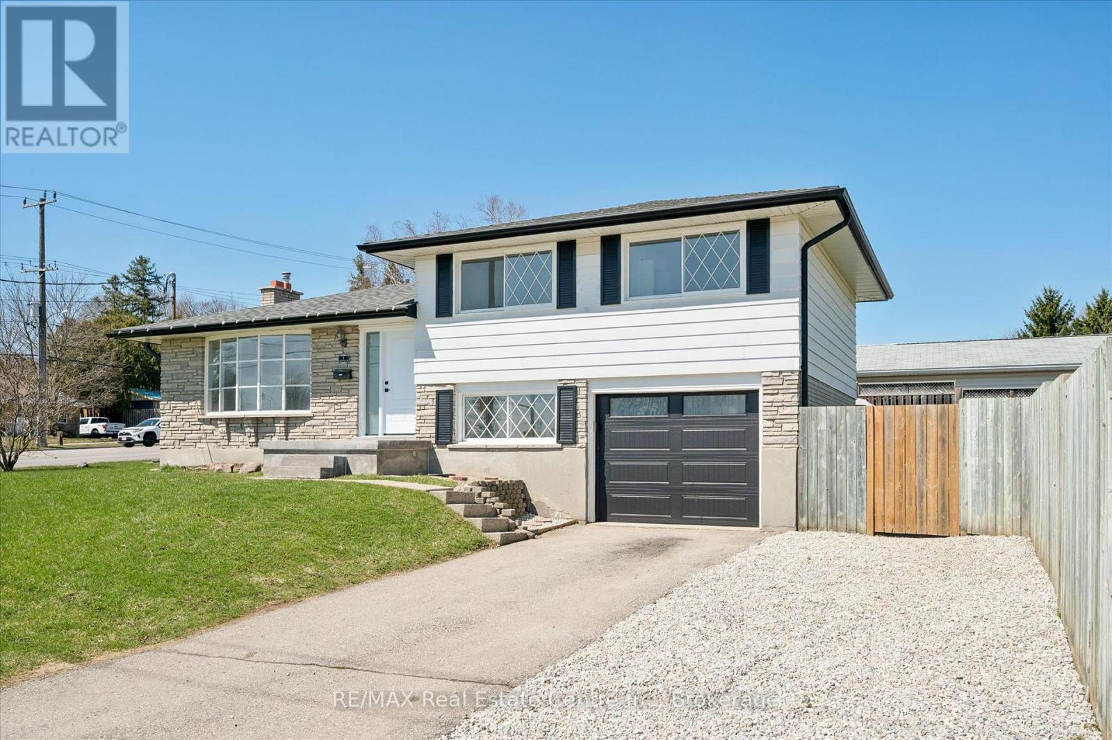 6 EASTVIEW ROAD