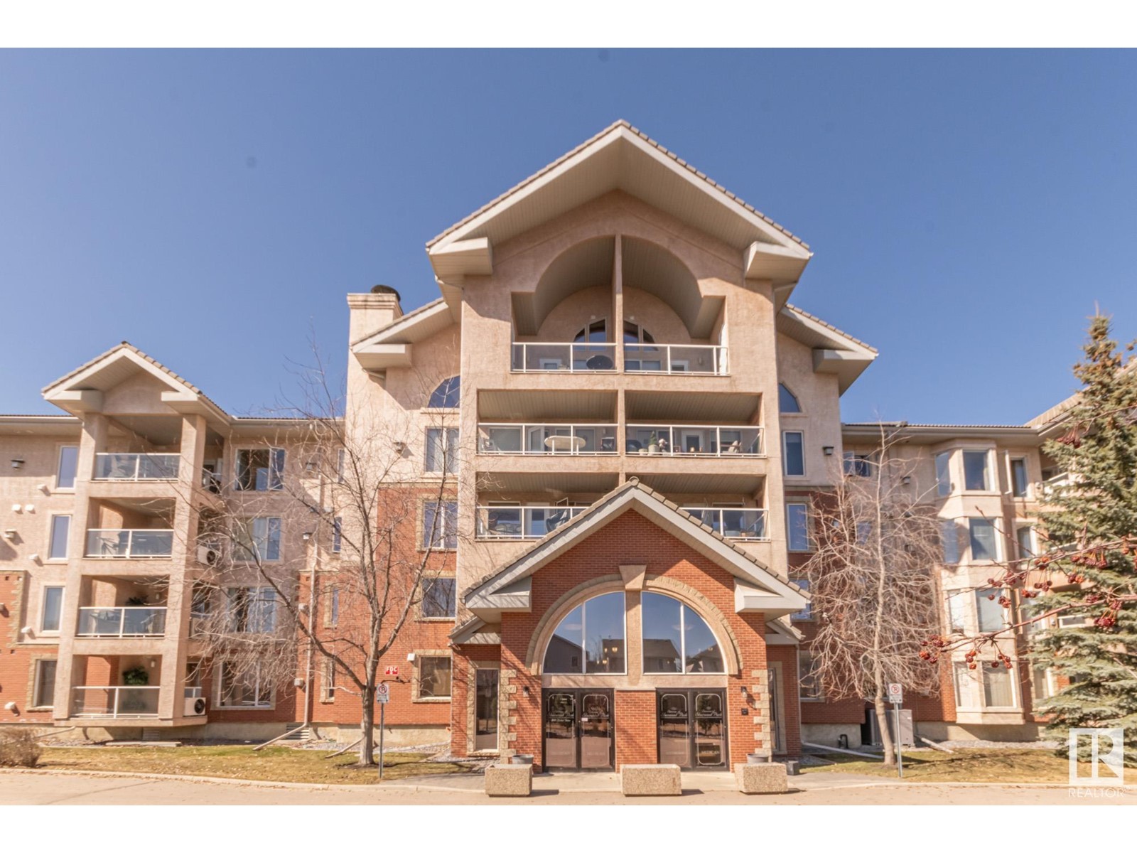 #208 200 BETHEL DR