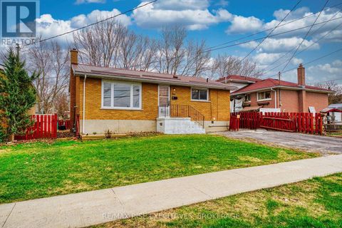 2 - 134 WELLER AVENUE Kingston (Rideau) ON K7K2T7