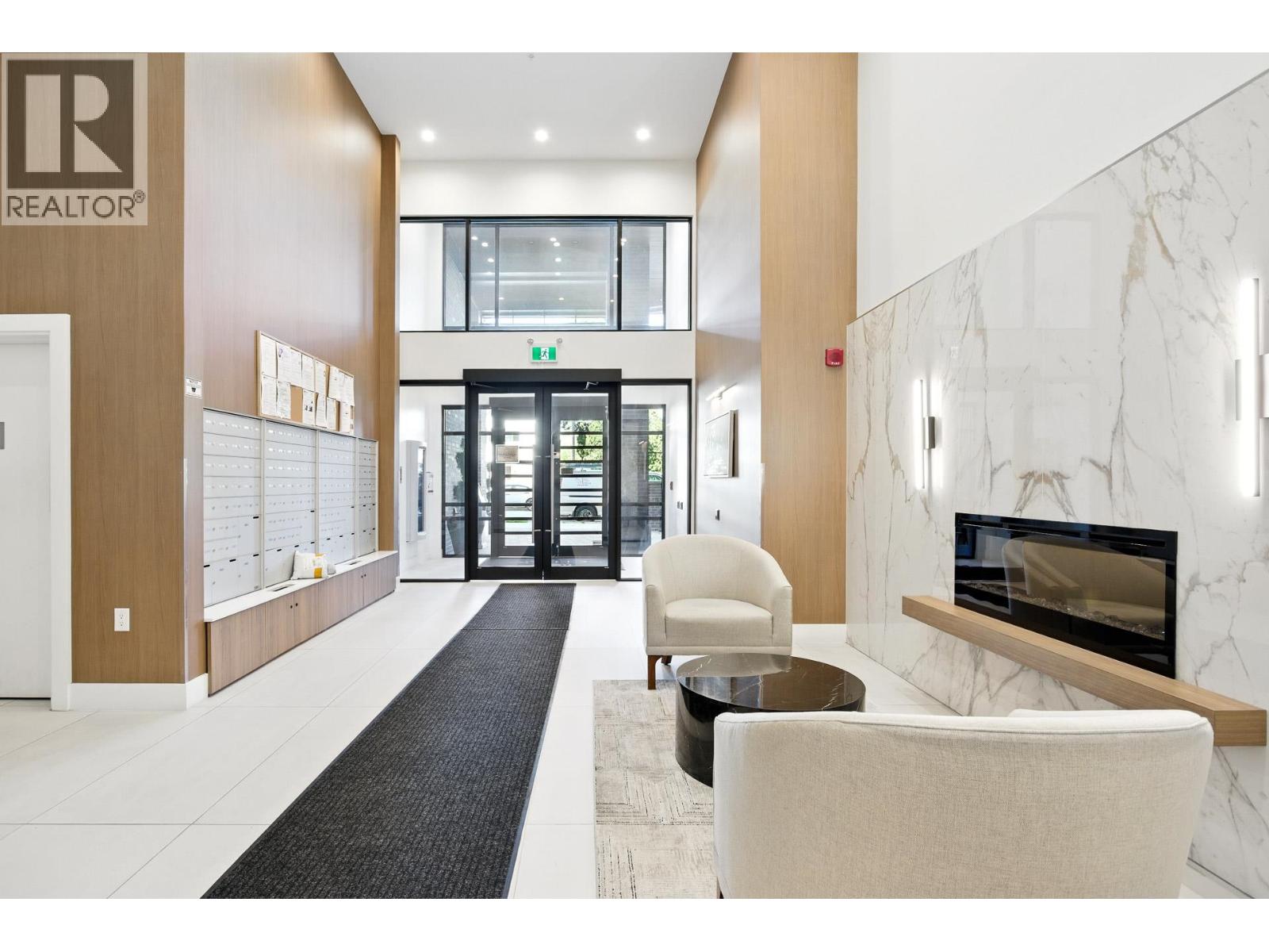 321 7599 15TH STREET