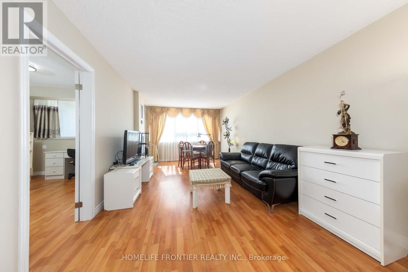 Photo 1 of 26 — 706 - 45 SILVER SPRINGS BOULEVARD Unit 706, Toronto (L'Amoreaux), ON M1V1R2