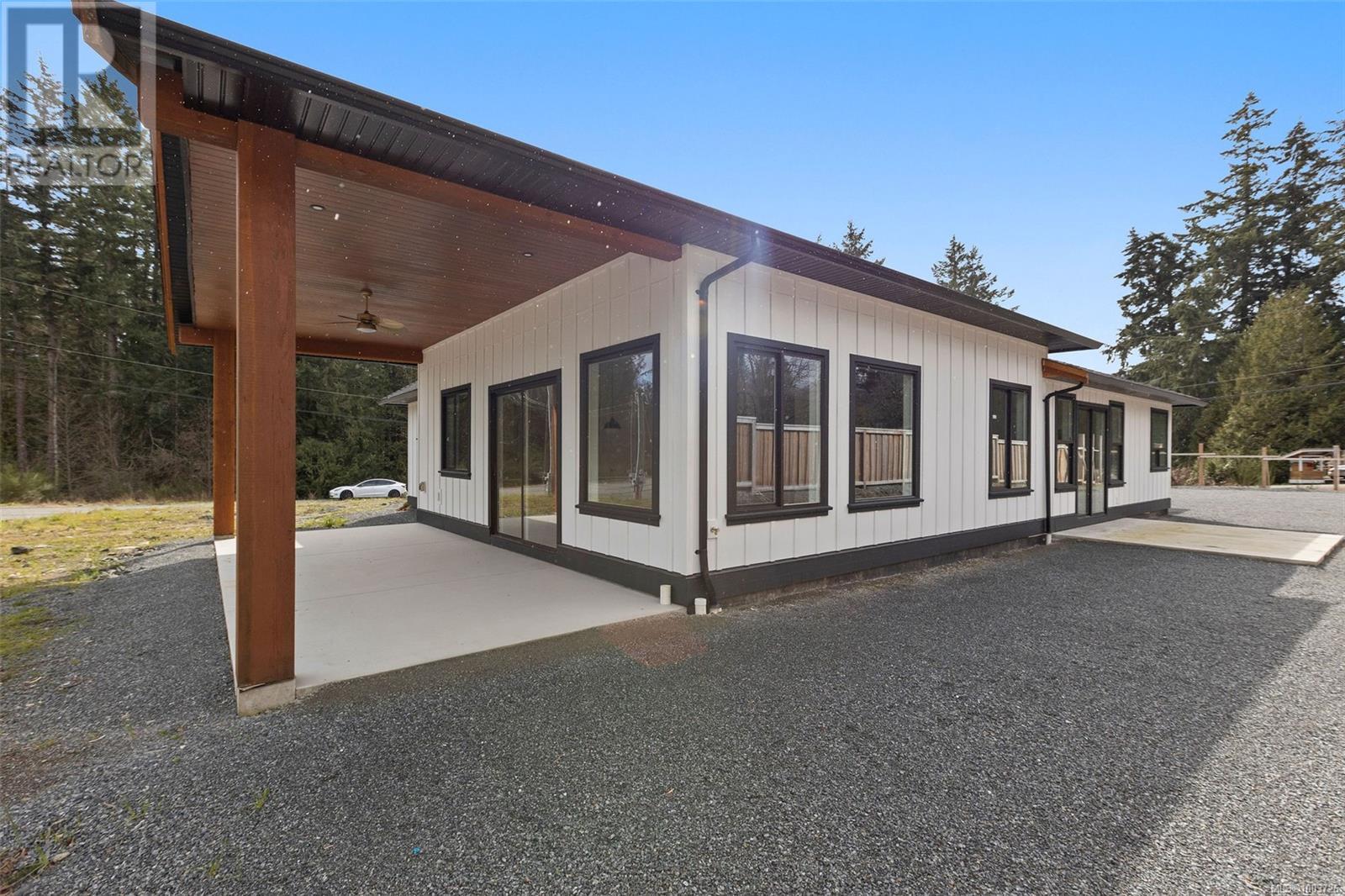 2600 Craven Cres