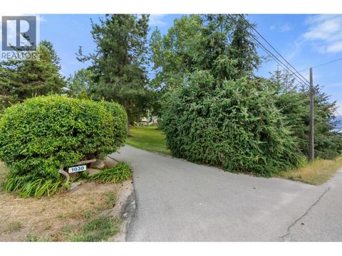 1030 King Drive Naramata BC V0H1N1