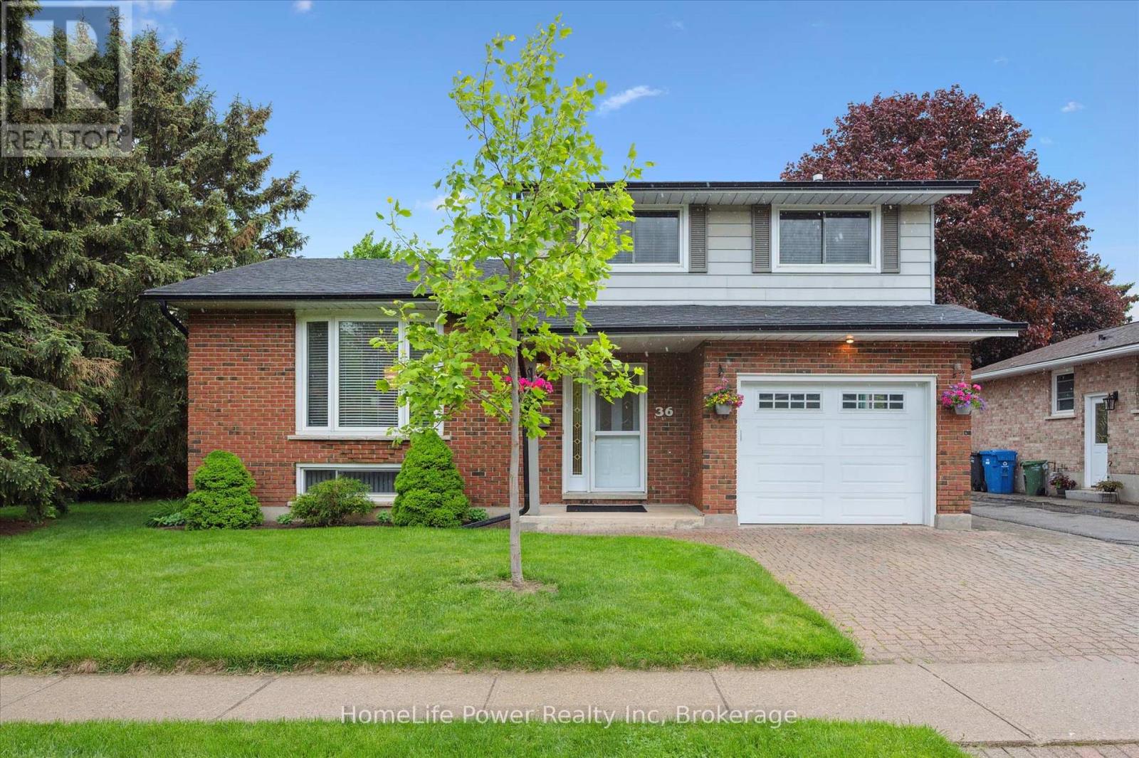 36 SANDERSON DRIVE