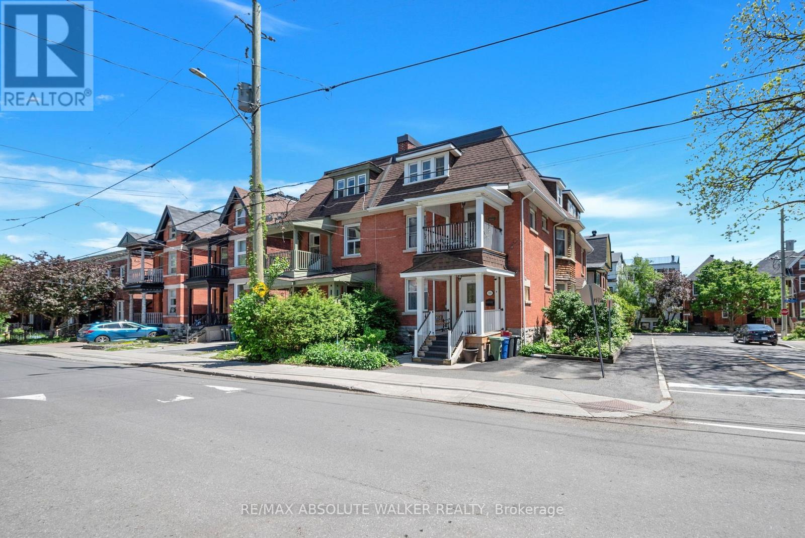 C - 104 GILMOUR STREET