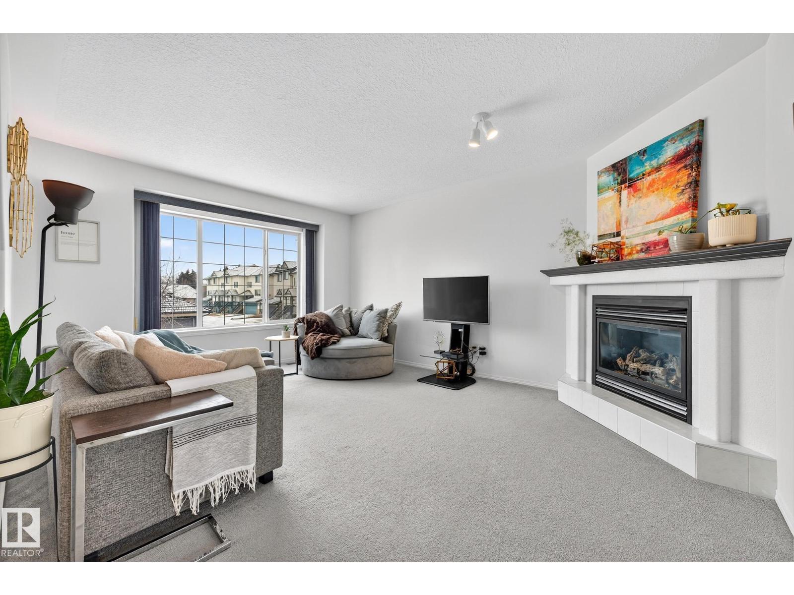 #16 225 BLACKBURN DR E SW