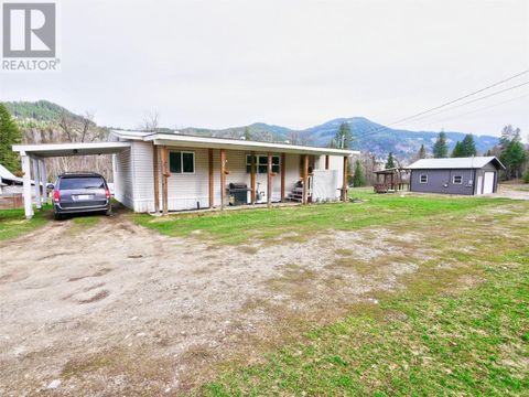 1410 Highway 3B Montrose BC V0G1P0