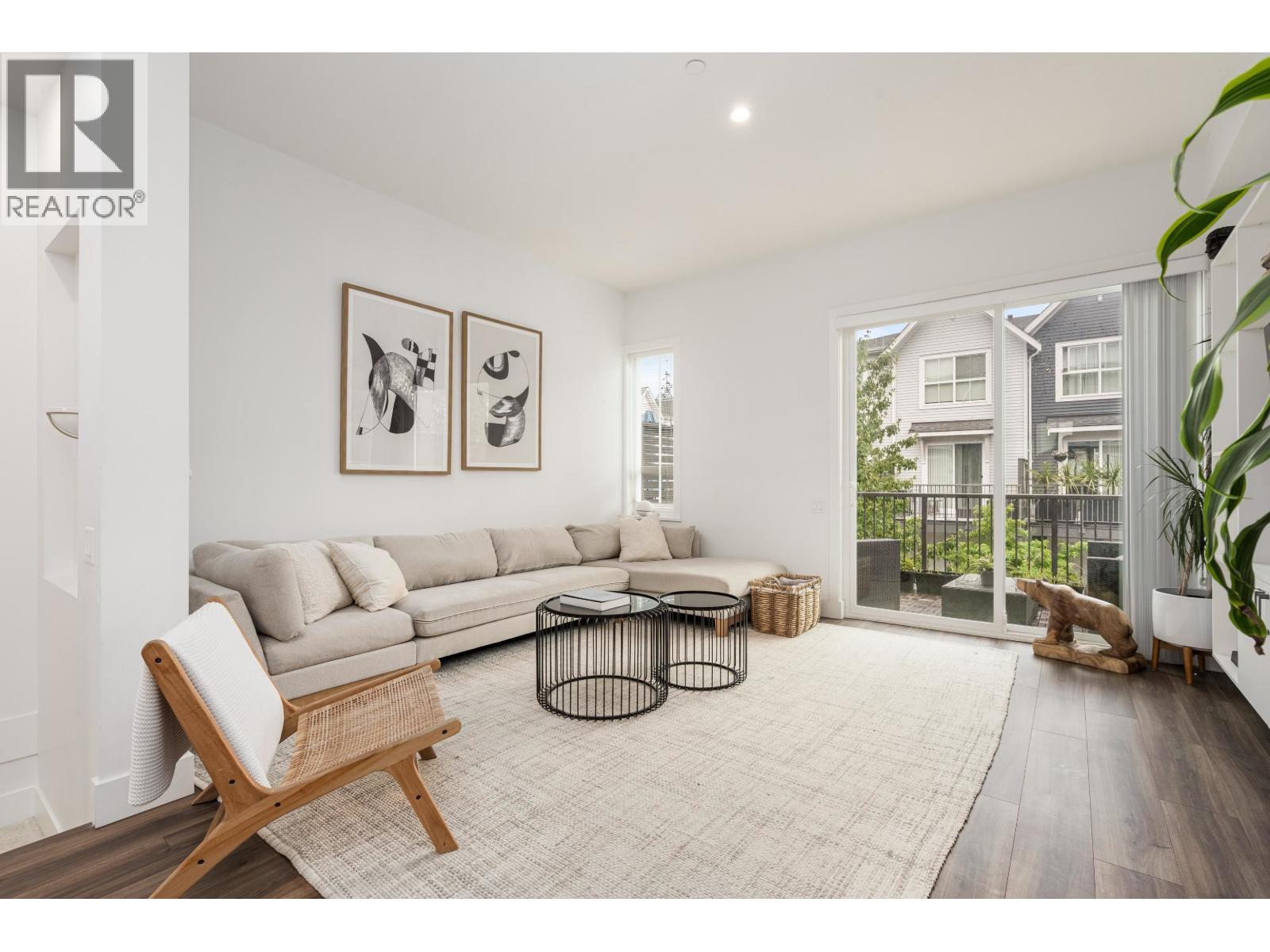 40 4716 ORCA WAY