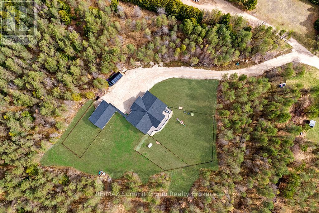 615690 HAMILTON LANE